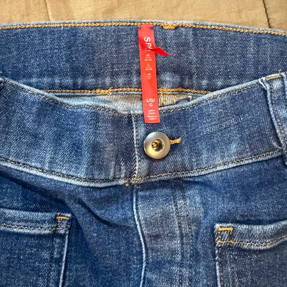 Spanx Everywhere Flare Jeans With Patch Pocket St… - image 3